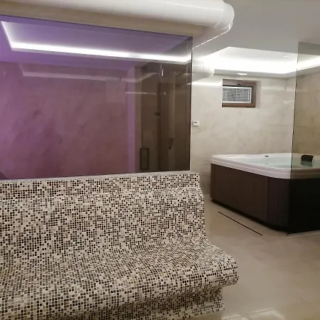 & Pino Dorado Apartman *